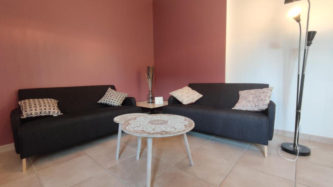 Le Terracotta Ideal Groupe Salle De Sport Parking Gratuit Troyes Esterno foto